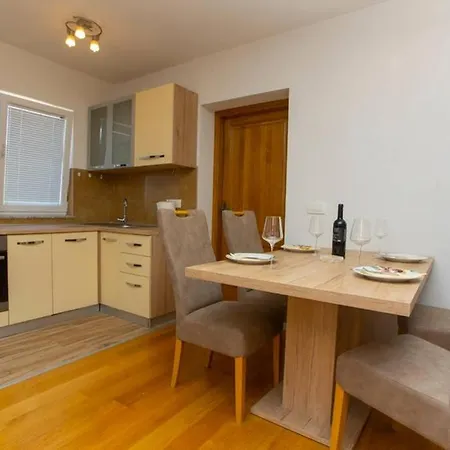 Apartment Vladimir #3 Makarska