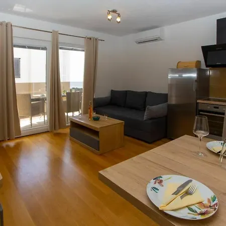 Vladimir #3 Makarska