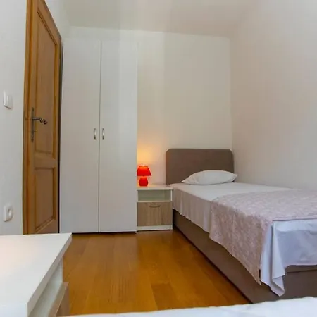 Apartment Vladimir #3 Makarska